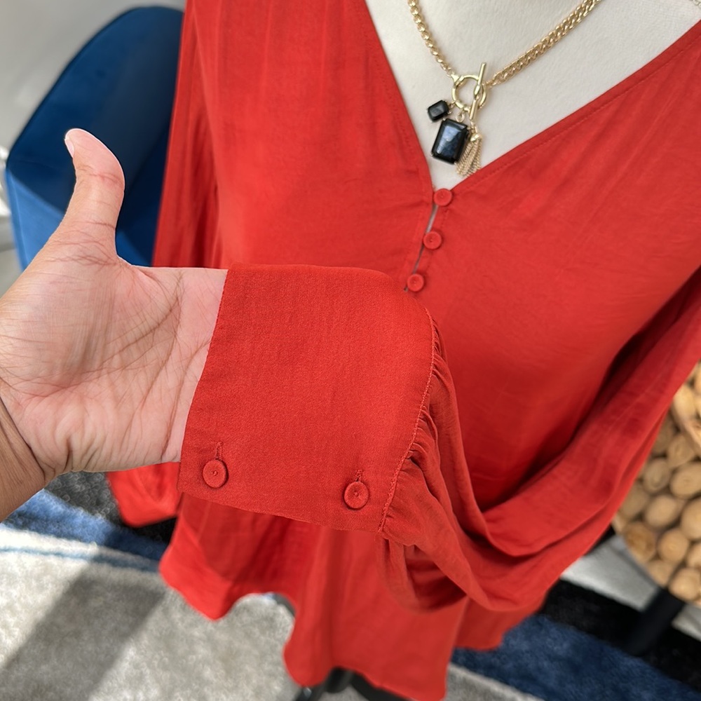 Top - Picture 3 of 5